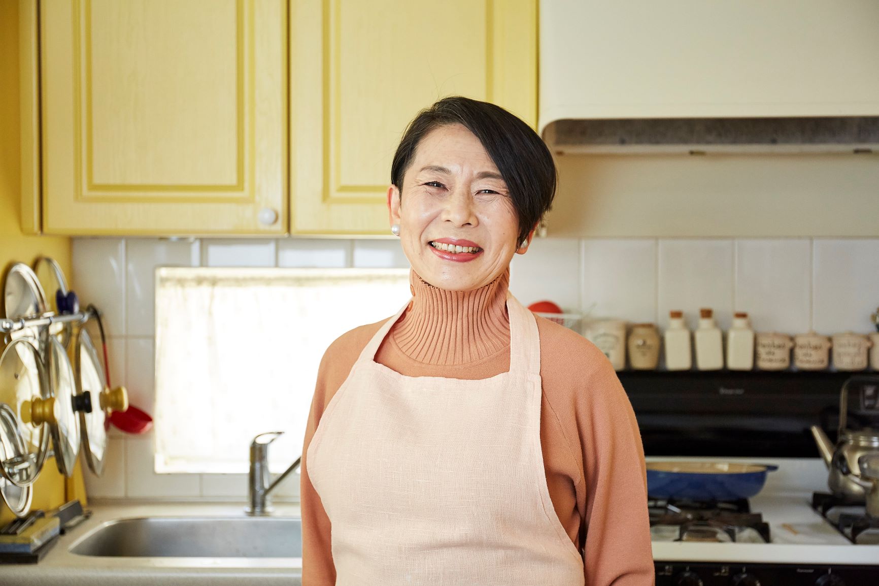 �A�؁@�����q