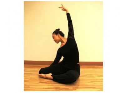 ���R ���q