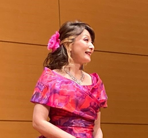 �H�i ����